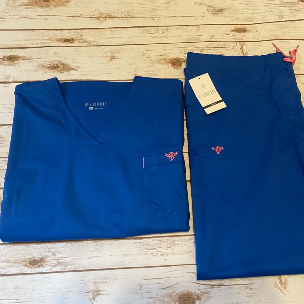 Med Couture Women's V-Neck Scrub Top & Med Couture Women's Drawstring Scrub Pant